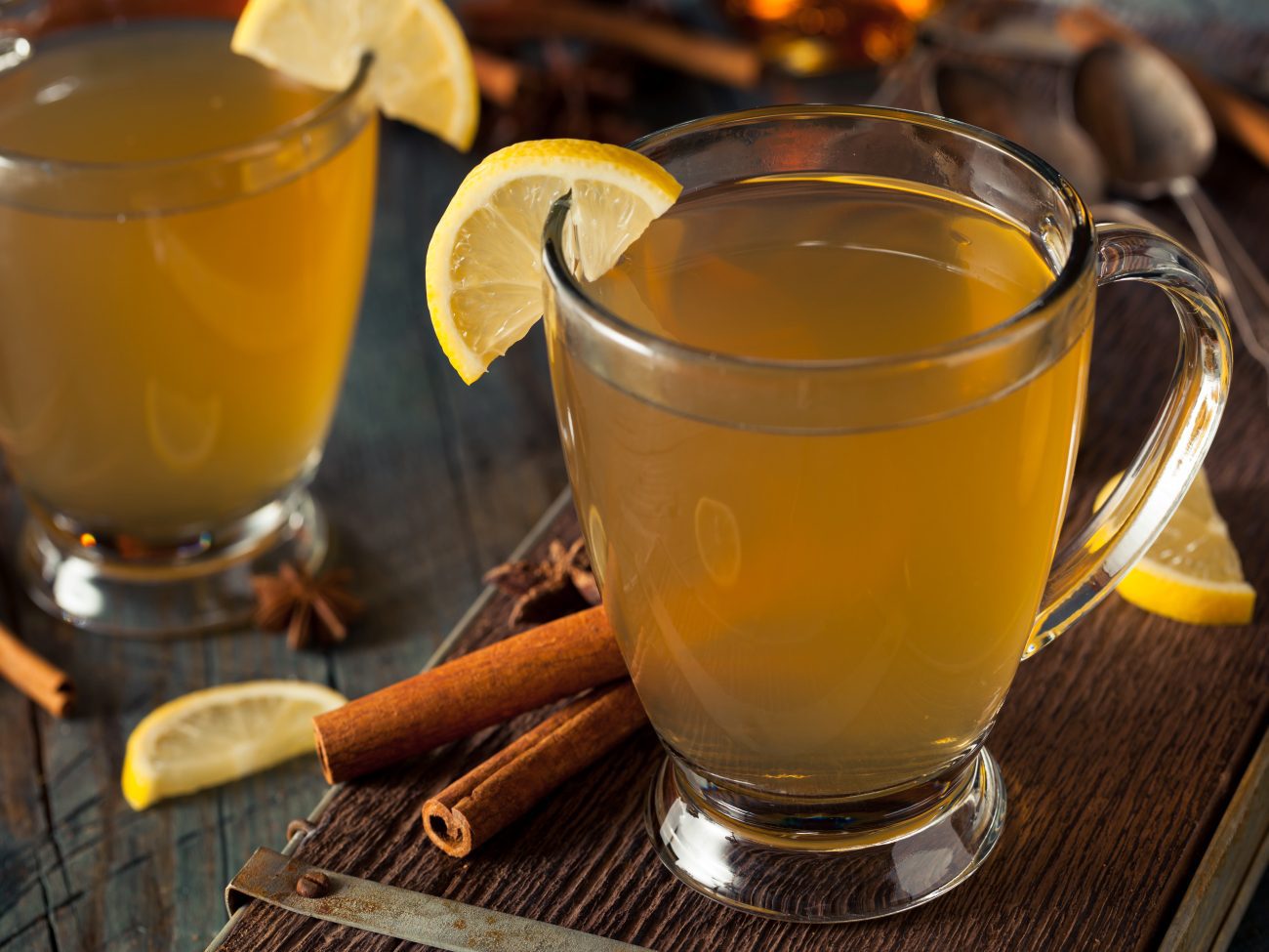 Weihnachtscocktails - 15 leckere Drinks für die Winterzeit 12 Hot toddy rezept