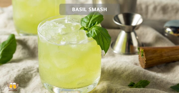 Gin basil smash cocktail