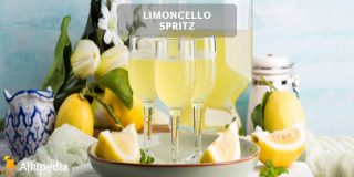 Limoncello Spritz – sommerlicher Spritz mit Zitronenaroma
