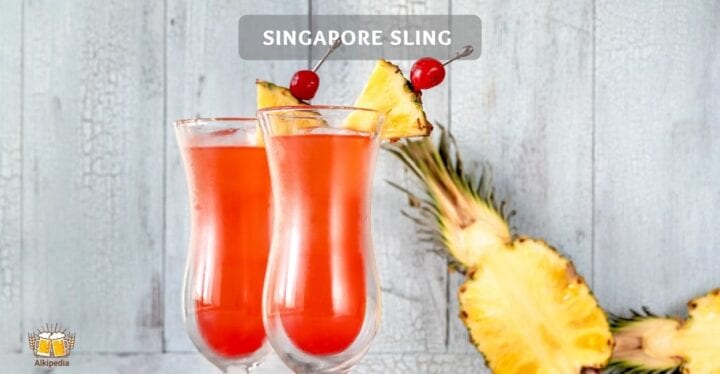 Singapore sling cocktails